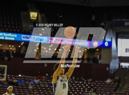 Thumbnail 2 in Wheeler vs. Kickapoo (Bass Pro Shops TOC) photogallery.