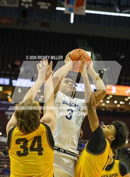 Thumbnail 2 in Wheeler vs. Kickapoo (Bass Pro Shops TOC) photogallery.