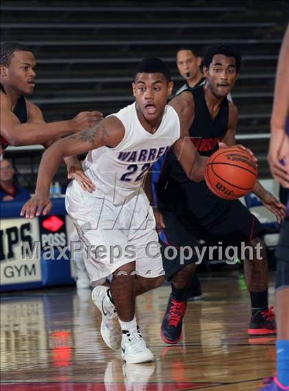 Thumbnail 1 in Warren vs Dawson (McDonald's Texas Invitational)  photogallery.