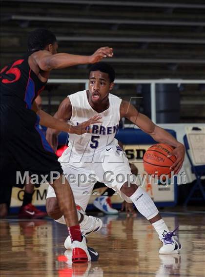 Thumbnail 3 in Warren vs Dawson (McDonald's Texas Invitational)  photogallery.