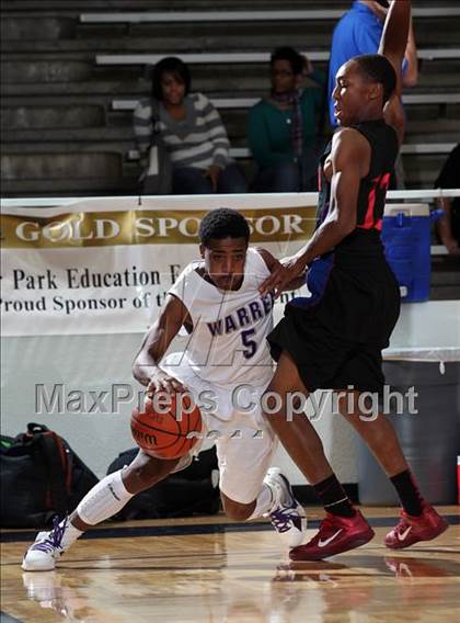 Thumbnail 2 in Warren vs Dawson (McDonald's Texas Invitational)  photogallery.