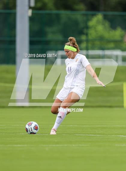 Thumbnail 2 in Notre Dame vs. Pleasant Hill (MSHSAA Class 2 Semifinal) photogallery.