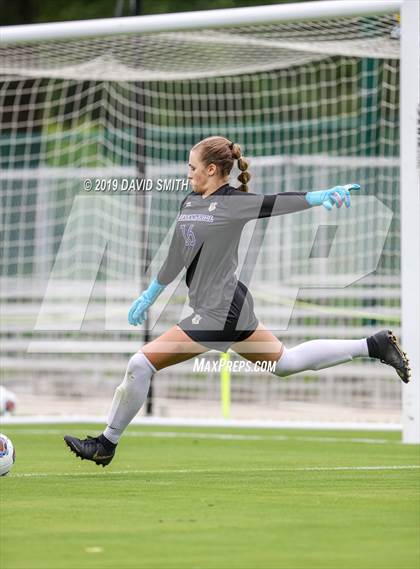 Thumbnail 1 in Notre Dame vs. Pleasant Hill (MSHSAA Class 2 Semifinal) photogallery.