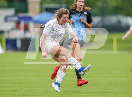 Thumbnail 1 in Notre Dame vs. Pleasant Hill (MSHSAA Class 2 Semifinal) photogallery.