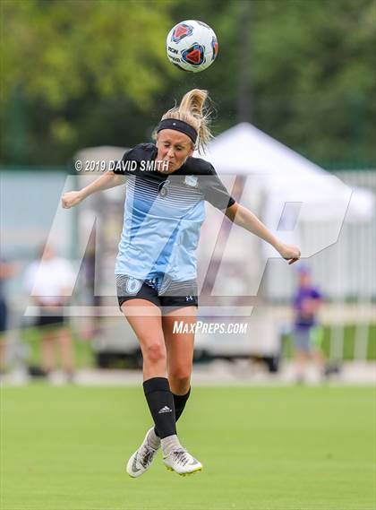 Thumbnail 1 in Notre Dame vs. Pleasant Hill (MSHSAA Class 2 Semifinal) photogallery.