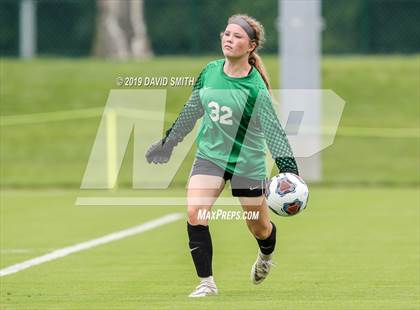 Thumbnail 1 in Notre Dame vs. Pleasant Hill (MSHSAA Class 2 Semifinal) photogallery.