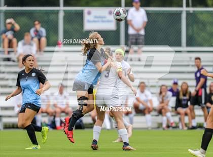 Thumbnail 3 in Notre Dame vs. Pleasant Hill (MSHSAA Class 2 Semifinal) photogallery.