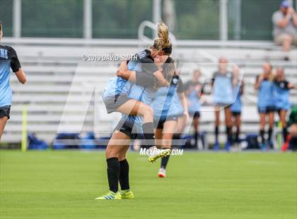 Thumbnail 1 in Notre Dame vs. Pleasant Hill (MSHSAA Class 2 Semifinal) photogallery.