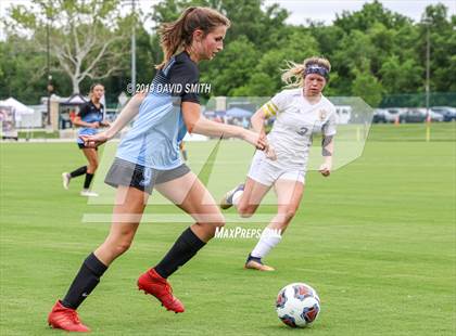 Thumbnail 1 in Notre Dame vs. Pleasant Hill (MSHSAA Class 2 Semifinal) photogallery.