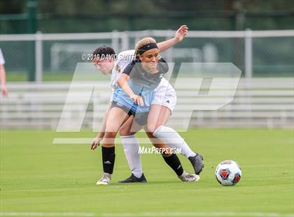 Thumbnail 2 in Notre Dame vs. Pleasant Hill (MSHSAA Class 2 Semifinal) photogallery.
