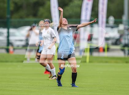 Thumbnail 1 in Notre Dame vs. Pleasant Hill (MSHSAA Class 2 Semifinal) photogallery.