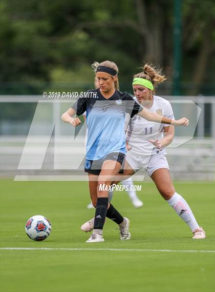 Thumbnail 1 in Notre Dame vs. Pleasant Hill (MSHSAA Class 2 Semifinal) photogallery.