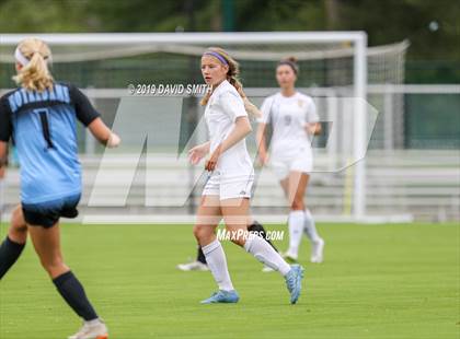 Thumbnail 3 in Notre Dame vs. Pleasant Hill (MSHSAA Class 2 Semifinal) photogallery.