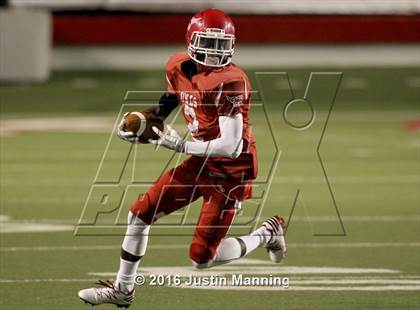 Thumbnail 2 in Baptist Prep vs. McGehee photogallery.