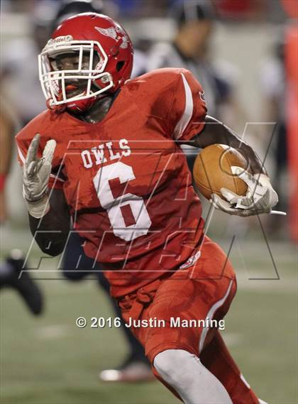 Thumbnail 3 in Baptist Prep vs. McGehee photogallery.