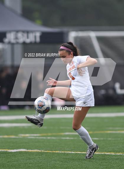 Thumbnail 3 in Sprague vs. Jesuit (OSAA 6A 1st Round) photogallery.