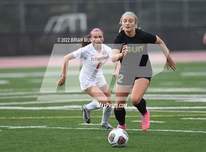 Thumbnail 3 in Sprague vs. Jesuit (OSAA 6A 1st Round) photogallery.