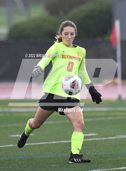 Thumbnail 3 in Sprague vs. Jesuit (OSAA 6A 1st Round) photogallery.