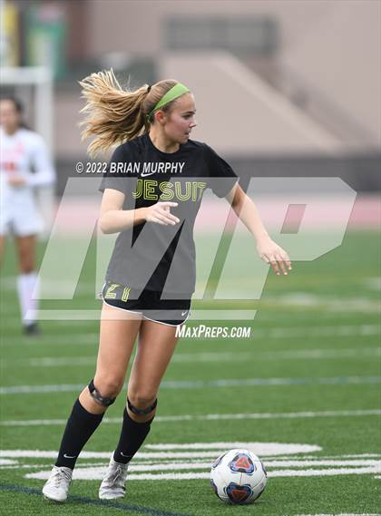 Thumbnail 3 in Sprague vs. Jesuit (OSAA 6A 1st Round) photogallery.
