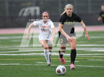Thumbnail 1 in Sprague vs. Jesuit (OSAA 6A 1st Round) photogallery.