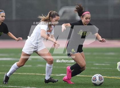 Thumbnail 2 in Sprague vs. Jesuit (OSAA 6A 1st Round) photogallery.