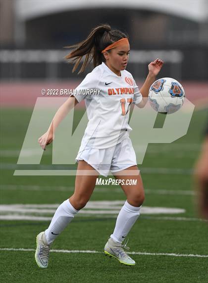 Thumbnail 2 in Sprague vs. Jesuit (OSAA 6A 1st Round) photogallery.