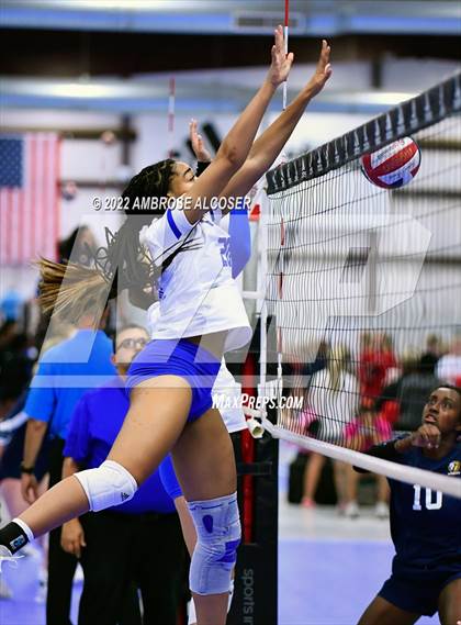 Thumbnail 3 in FBCHA vs. Episcopal (Houston Open Tournament) photogallery.