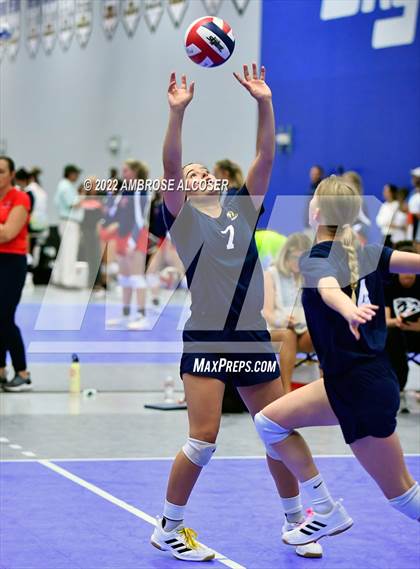 Thumbnail 1 in FBCHA vs. Episcopal (Houston Open Tournament) photogallery.