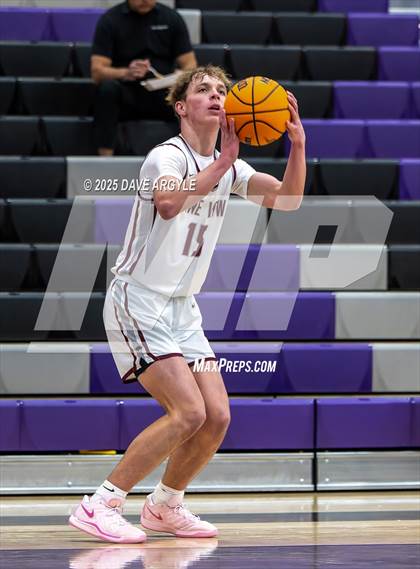 Thumbnail 1 in Pine View vs. Elko (Riverton Holiday Tournament) photogallery.