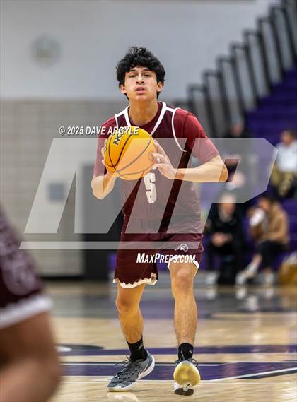 Thumbnail 1 in Pine View vs. Elko (Riverton Holiday Tournament) photogallery.
