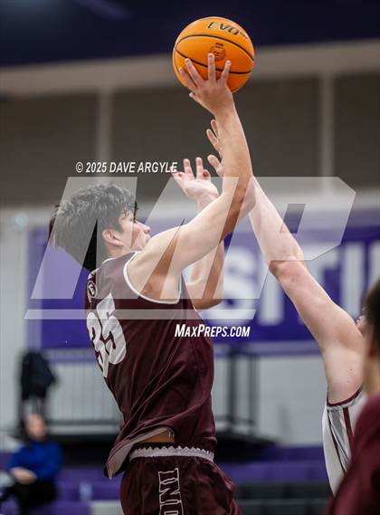 Thumbnail 2 in Pine View vs. Elko (Riverton Holiday Tournament) photogallery.