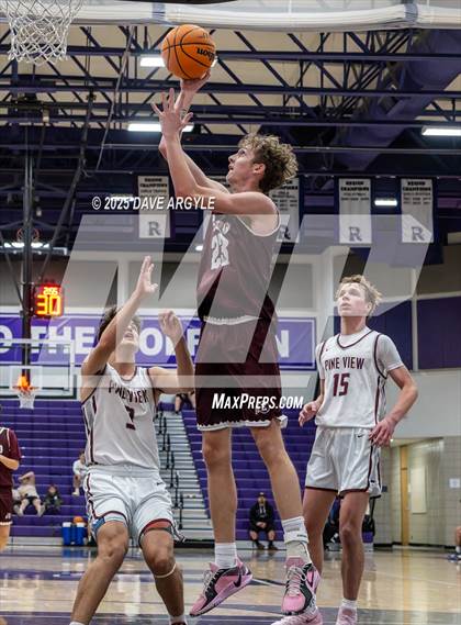 Thumbnail 2 in Pine View vs. Elko (Riverton Holiday Tournament) photogallery.