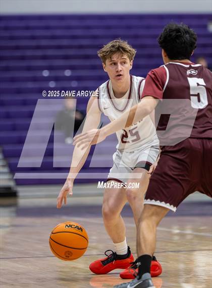 Thumbnail 3 in Pine View vs. Elko (Riverton Holiday Tournament) photogallery.