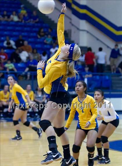 Thumbnail 3 in Ennis @ Corsicana photogallery.