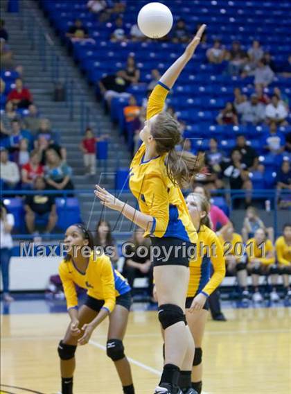 Thumbnail 3 in Ennis @ Corsicana photogallery.