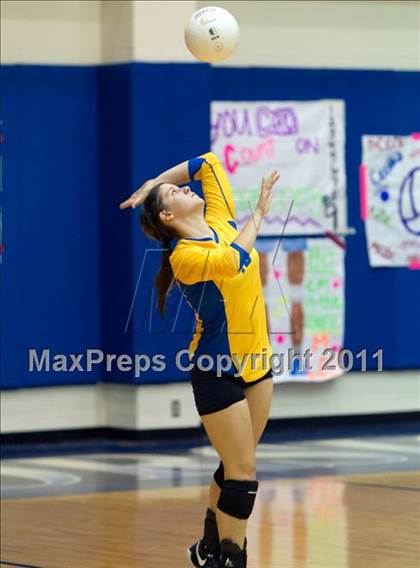 Thumbnail 2 in Ennis @ Corsicana photogallery.