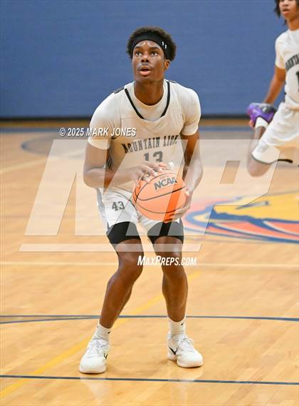 Thumbnail 1 in Yuma Catholic vs. Mountain View (Great Desert Shootout) photogallery.