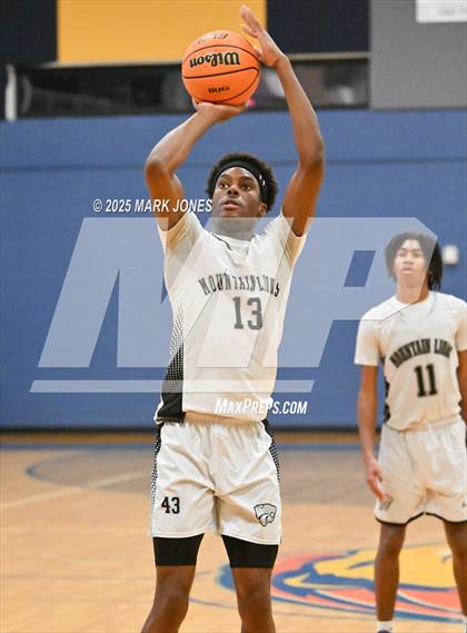 Thumbnail 2 in Yuma Catholic vs. Mountain View (Great Desert Shootout) photogallery.