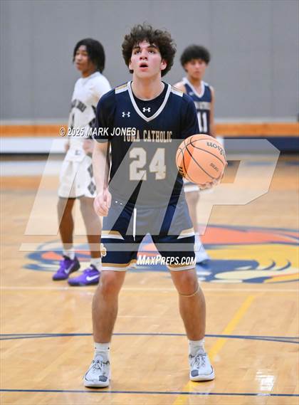 Thumbnail 3 in Yuma Catholic vs. Mountain View (Great Desert Shootout) photogallery.