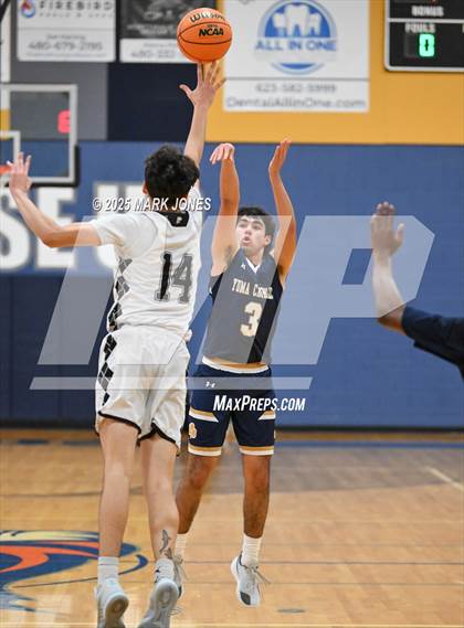 Thumbnail 2 in Yuma Catholic vs. Mountain View (Great Desert Shootout) photogallery.