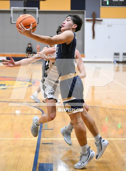 Thumbnail 1 in Yuma Catholic vs. Mountain View (Great Desert Shootout) photogallery.