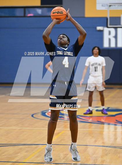 Thumbnail 2 in Yuma Catholic vs. Mountain View (Great Desert Shootout) photogallery.