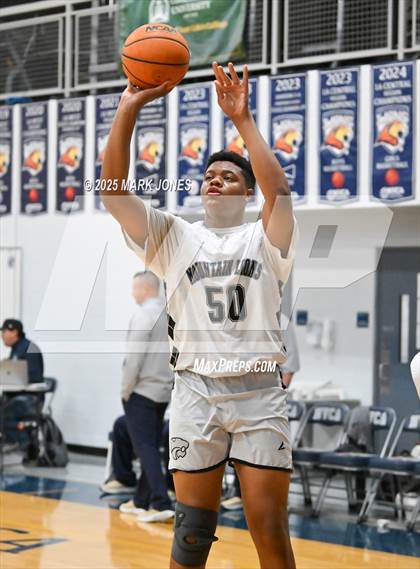 Thumbnail 1 in Yuma Catholic vs. Mountain View (Great Desert Shootout) photogallery.