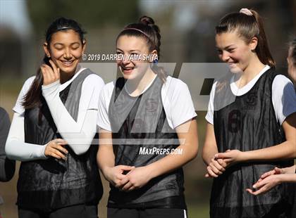 Thumbnail 2 in Sacred Heart Cathedral Preparatory vs. Santa Cruz (CIF CCS D3 Final) photogallery.