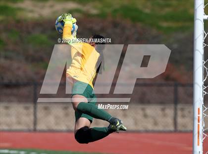 Thumbnail 3 in Sacred Heart Cathedral Preparatory vs. Santa Cruz (CIF CCS D3 Final) photogallery.