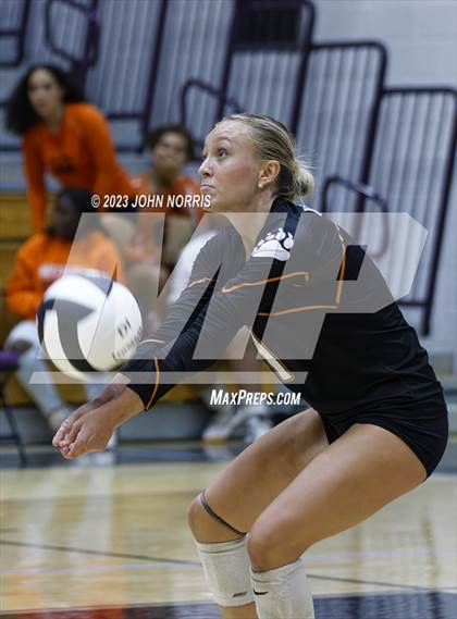 Thumbnail 2 in Fort Wayne Northrop @ Leo photogallery.