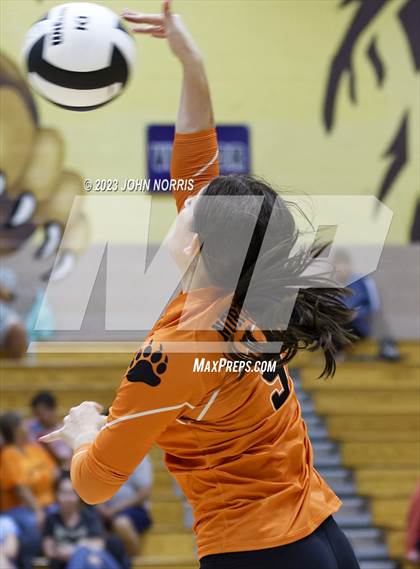 Thumbnail 2 in Fort Wayne Northrop @ Leo photogallery.