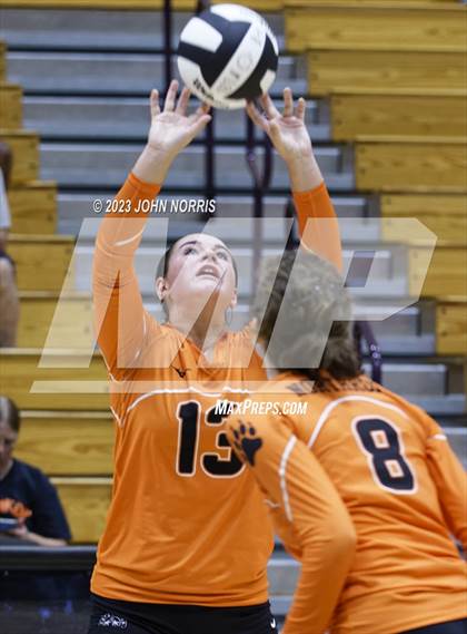 Thumbnail 3 in Fort Wayne Northrop @ Leo photogallery.