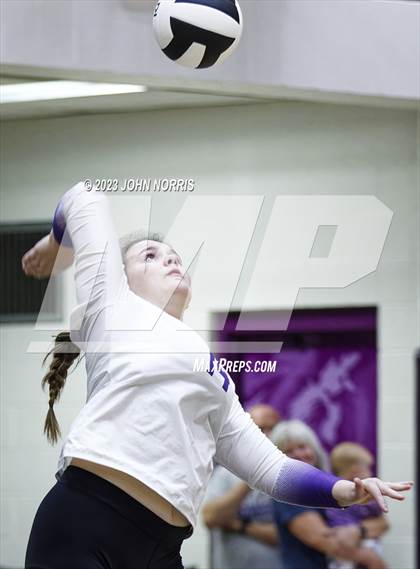 Thumbnail 3 in Fort Wayne Northrop @ Leo photogallery.