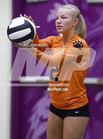 Thumbnail 2 in Fort Wayne Northrop @ Leo photogallery.